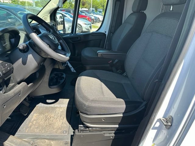 Used 2024 RAM ProMaster 2500 w/ Convenience Group FWD image 13