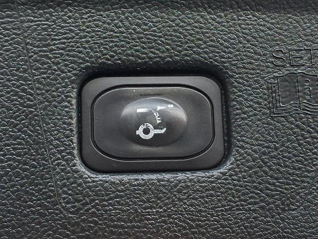 Certified 2020 Ford Edge ST w/ Equipment Group 401A image 30