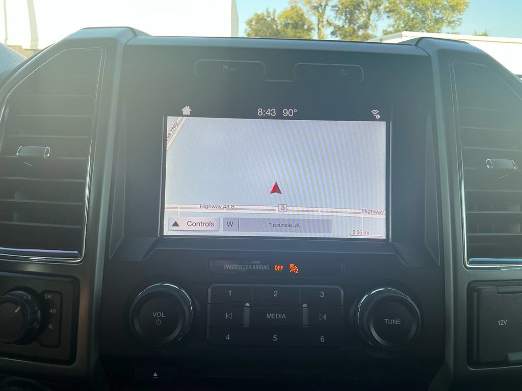 Certified 2018 Ford F150 XLT w/ Equipment Group 302A Luxury AWD/4WD image 26