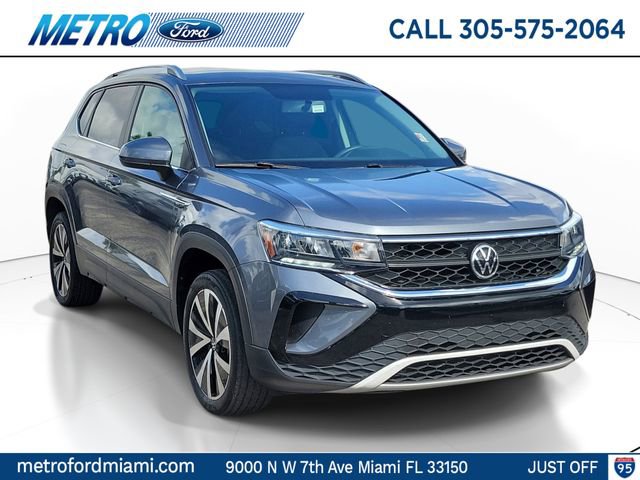 Used 2022 Volkswagen Taos SE FWD image 1