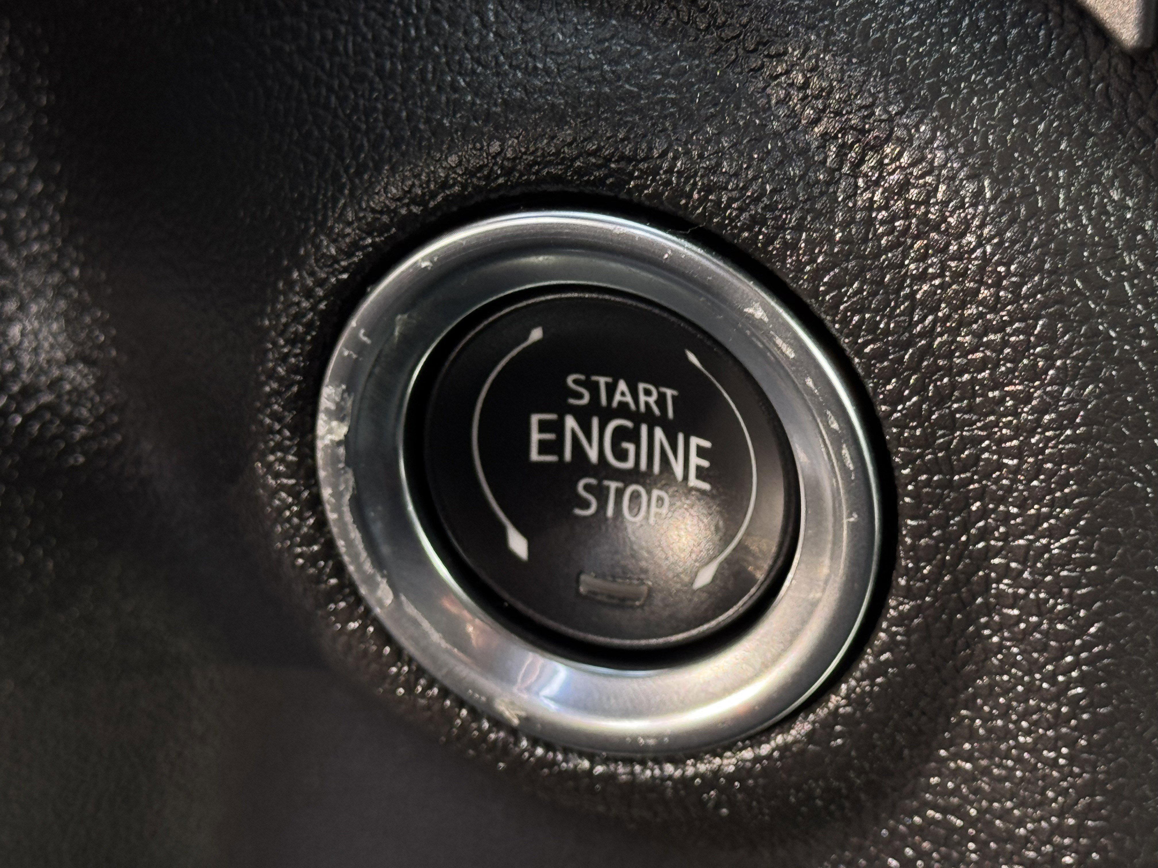 Used 2025 Chevrolet Silverado 1500 Custom Trail Boss w/ LPO, Dark Essentials Package image 25