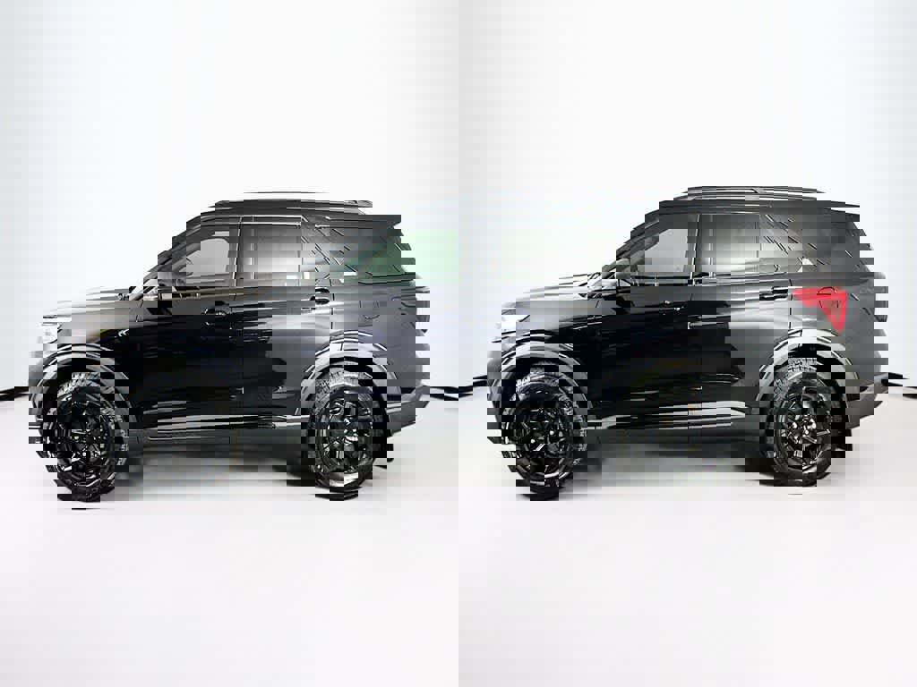 Certified 2022 Ford Explorer Timberline image 2