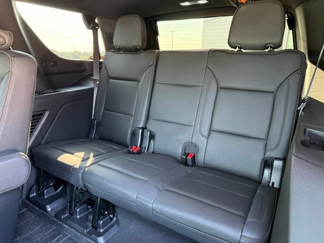 Used 2023 Chevrolet Tahoe High Country AWD/4WD image 9