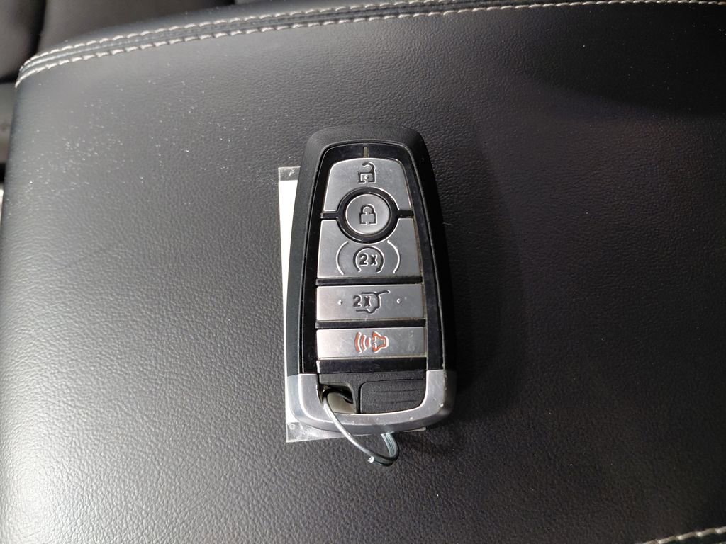 Certified 2022 Ford Explorer Limited AWD/4WD image 8