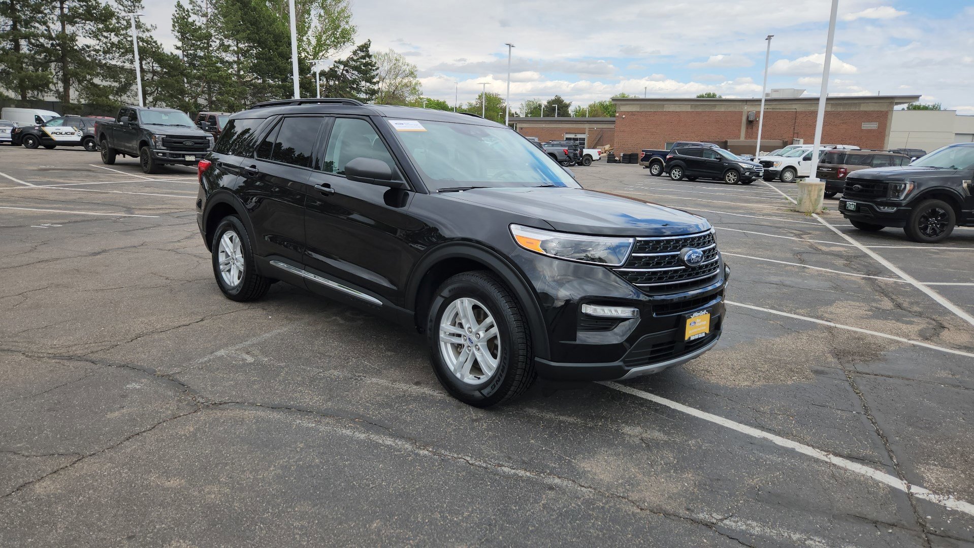 Certified 2023 Ford Explorer XLT w/ Equipment Group 202A AWD/4WD image 19