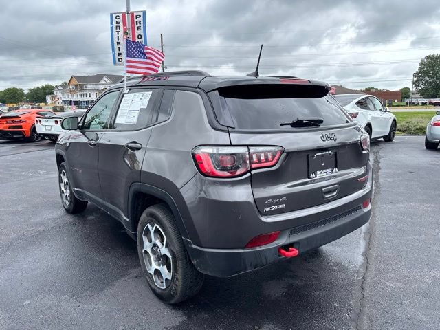 Used 2022 Jeep Compass Trailhawk w/ Trailhawk Convenience Group AWD/4WD image 9