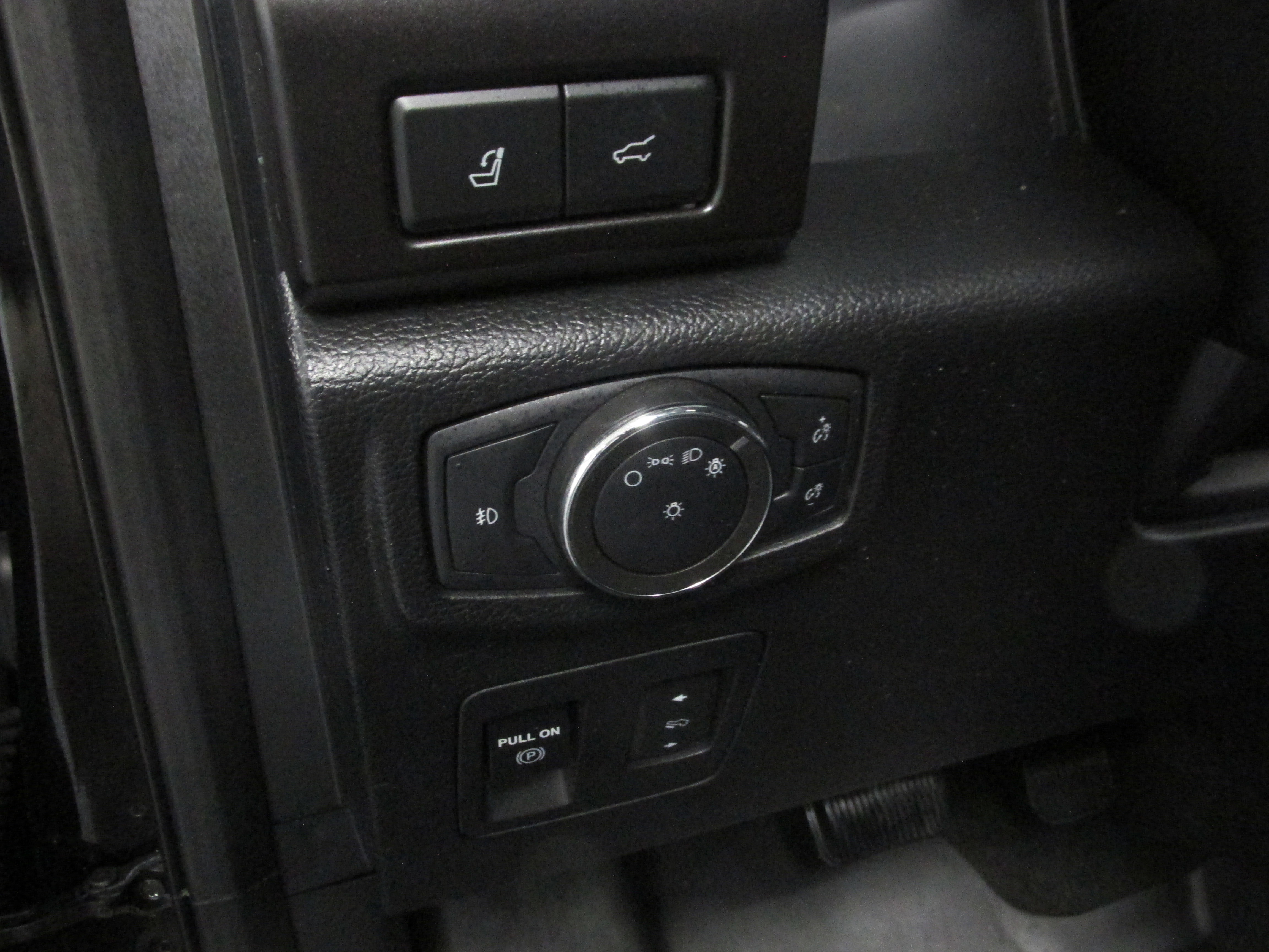 Certified 2020 Ford Expedition Limited w/ Equipment Group 303A image 34