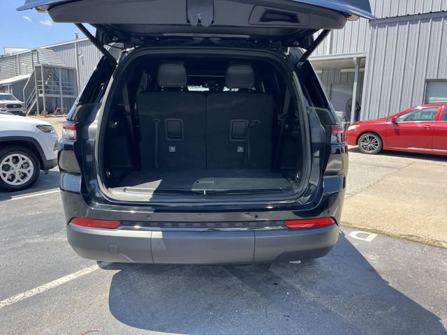 Used 2023 Jeep Grand Cherokee L Laredo AWD/4WD image 15