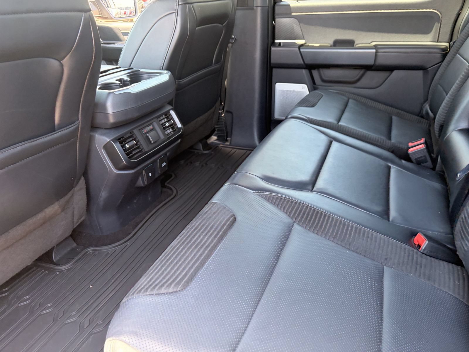 Certified 2022 Ford F150 Raptor w/ Equipment Group 801A High AWD/4WD image 15