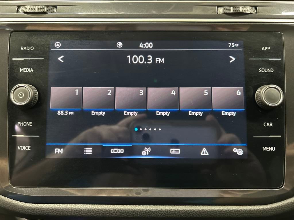 Used 2024 Volkswagen Tiguan SE image 24