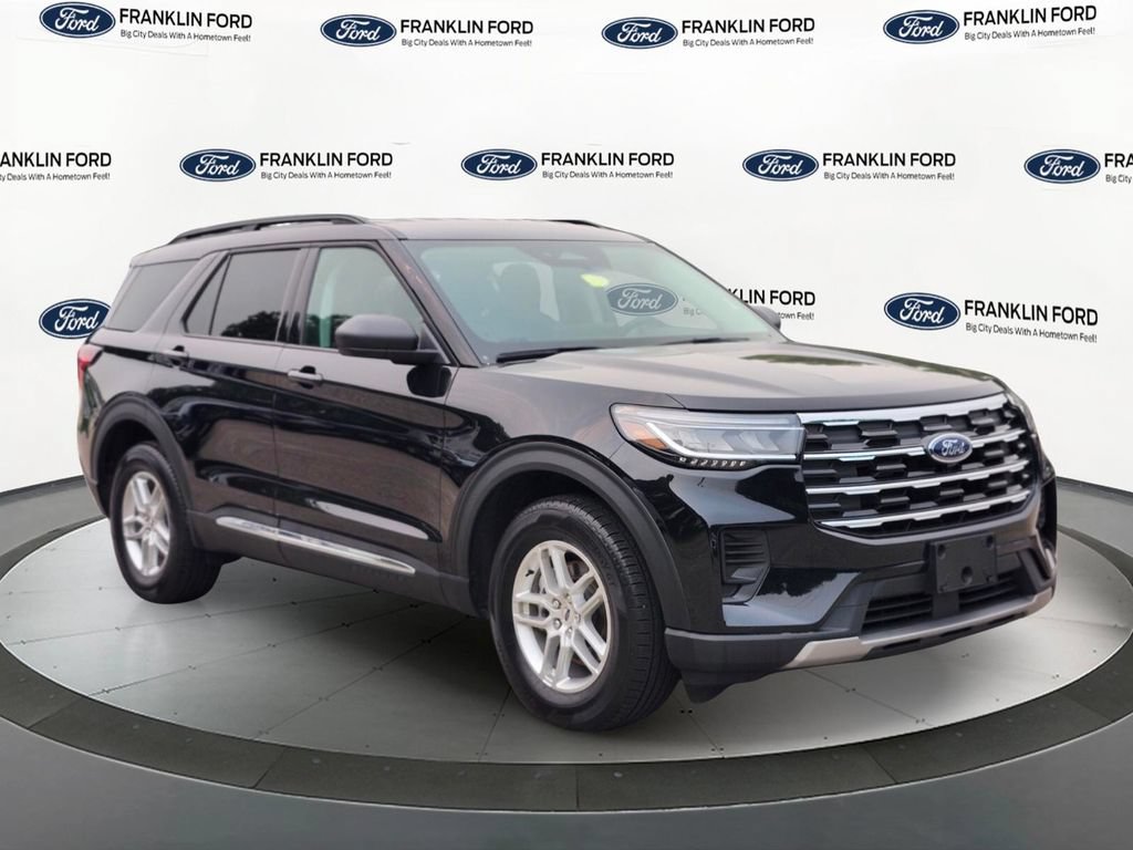 Certified 2025 Ford Explorer Active AWD/4WD image 7