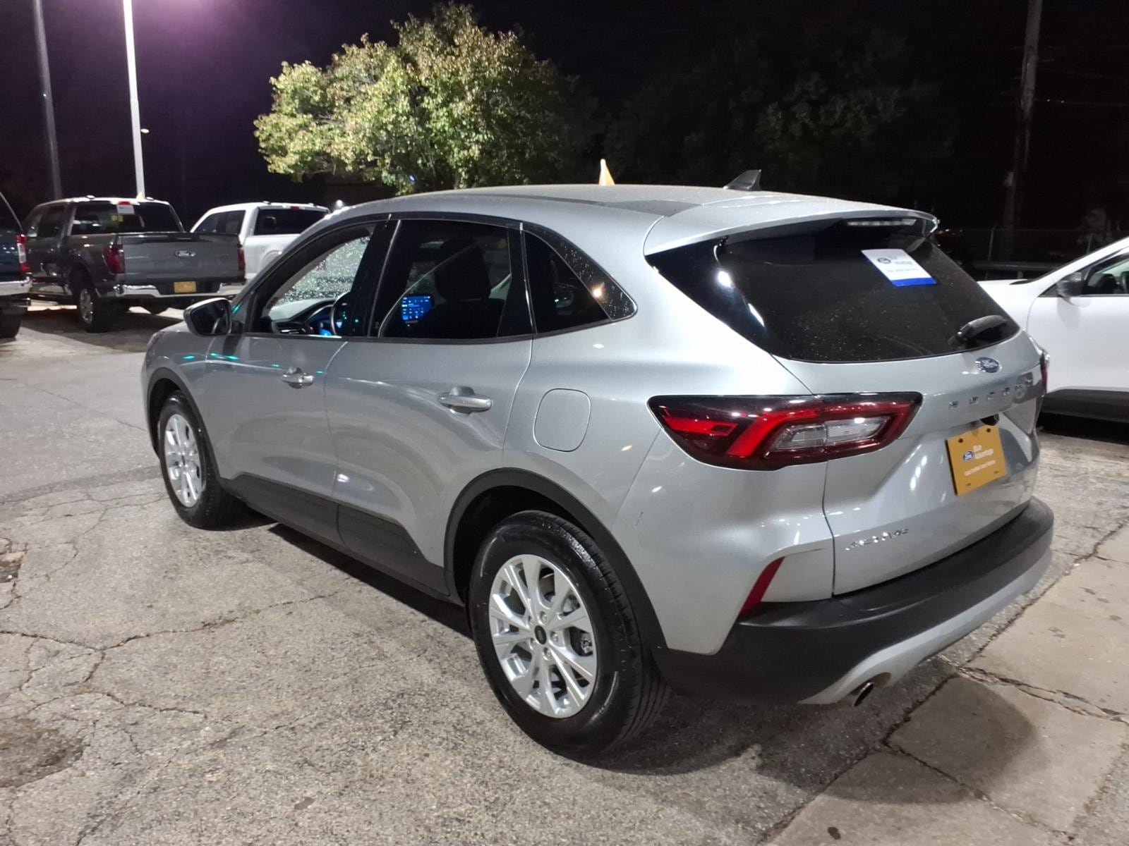 Certified 2024 Ford Escape Active FWD image 5