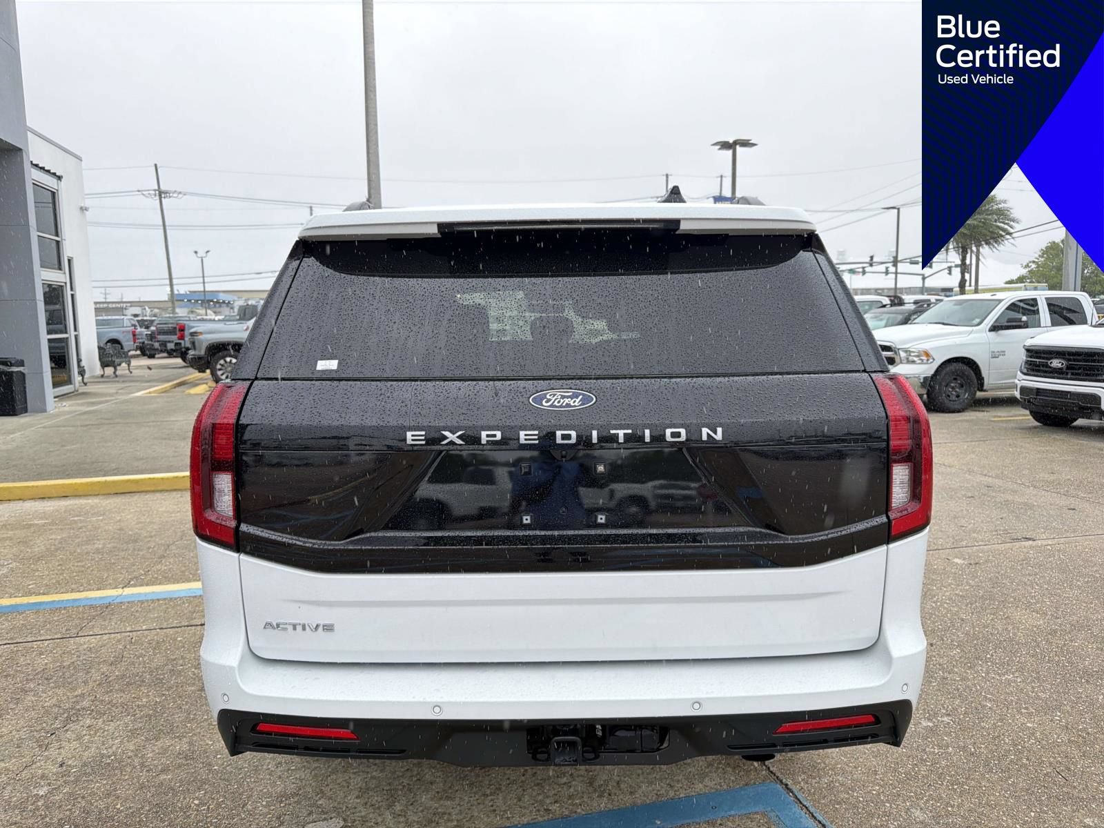Certified 2025 Ford Expedition Active AWD/4WD image 9