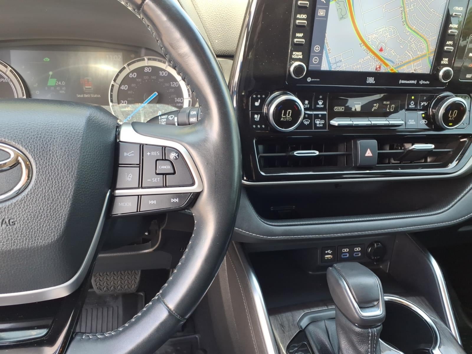 Used 2022 Toyota Highlander Limited AWD/4WD image 29
