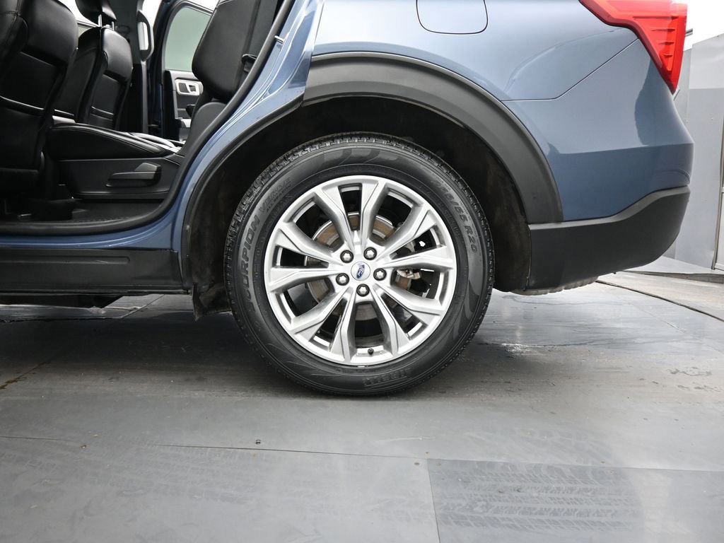 Certified 2021 Ford Explorer XLT w/ Equipment Group 202A image 49