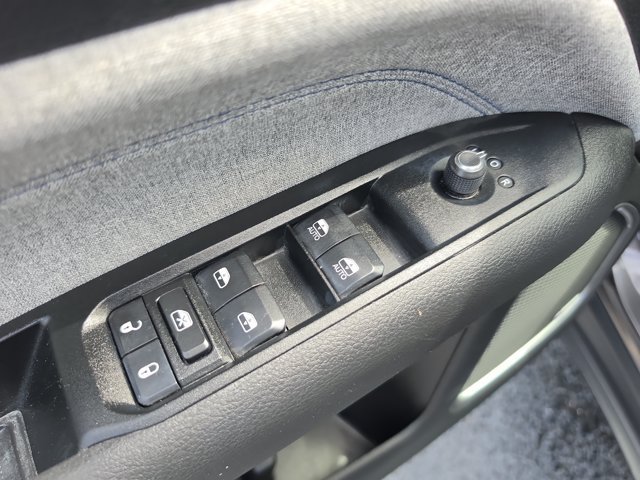 Used 2022 Jeep Compass Latitude w/ Sun and Sound Group FWD image 19