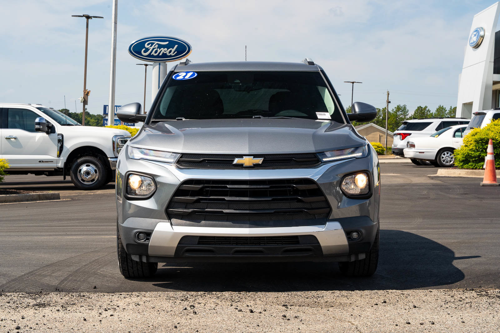 Used 2021 Chevrolet TrailBlazer LT FWD image 2