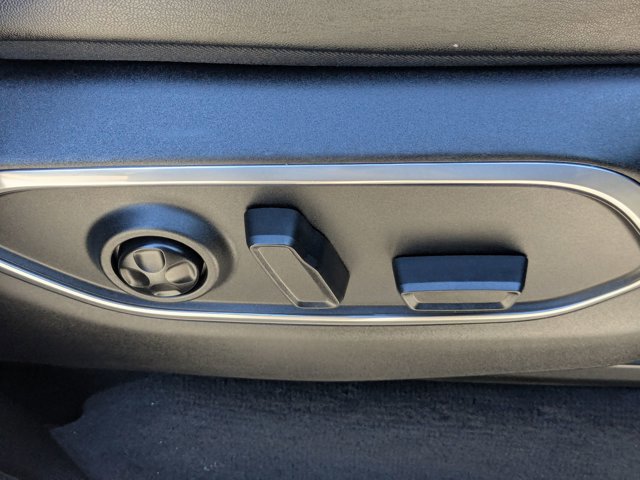 Used 2024 Jeep Wagoneer Series II image 40