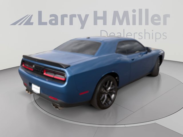 Used 2023 Dodge Challenger SXT w/ Blacktop Package RWD image 5