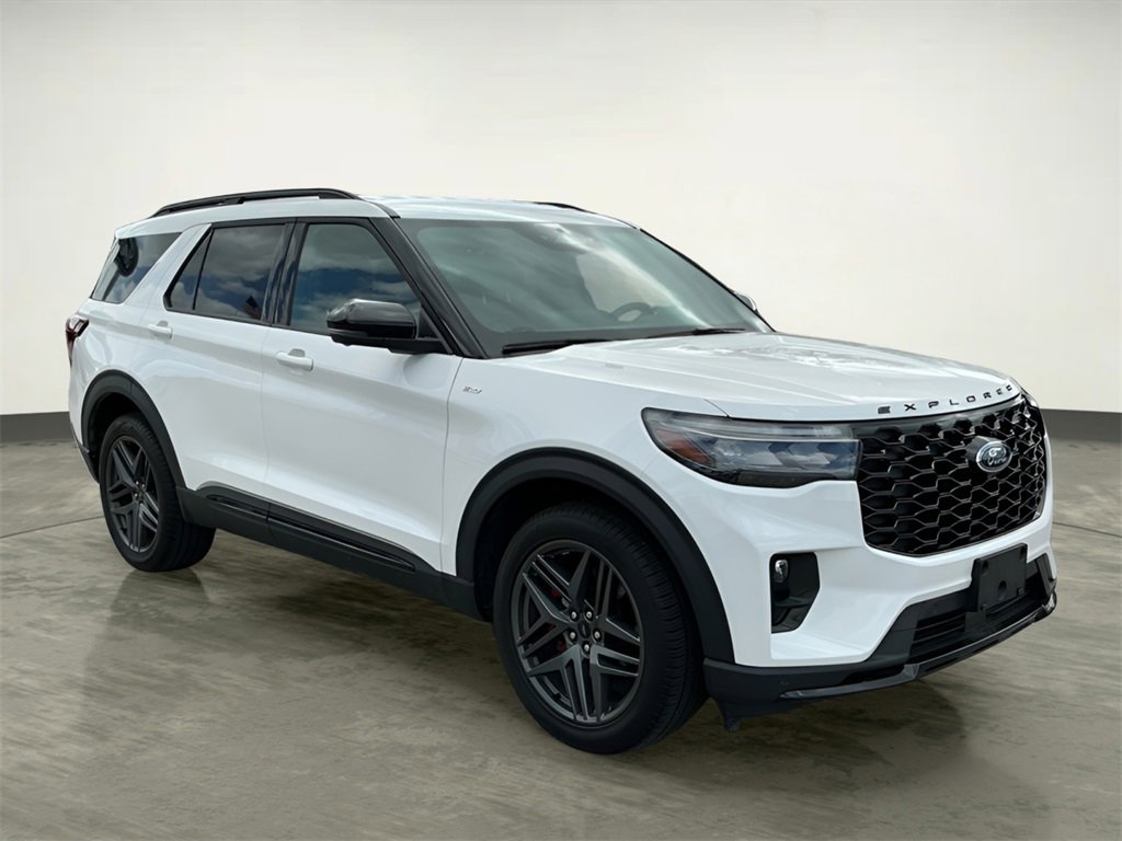 Certified 2025 Ford Explorer ST-Line w/ ST-Line Street Pack image 10
