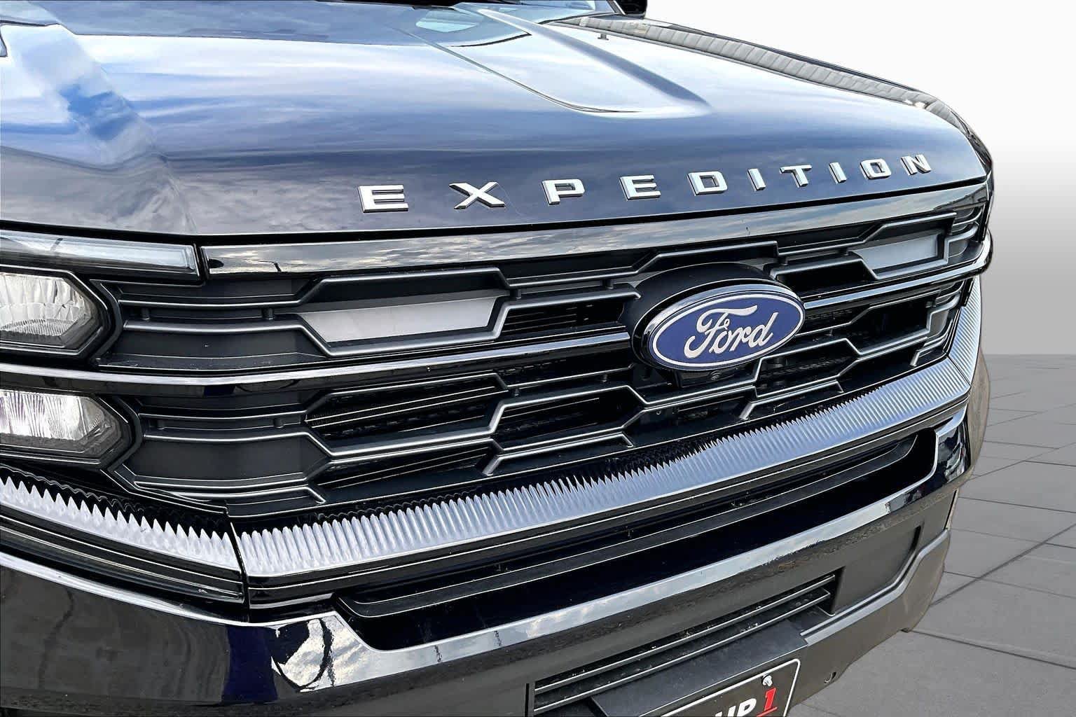 Certified 2025 Ford Expedition Active RWD image 30