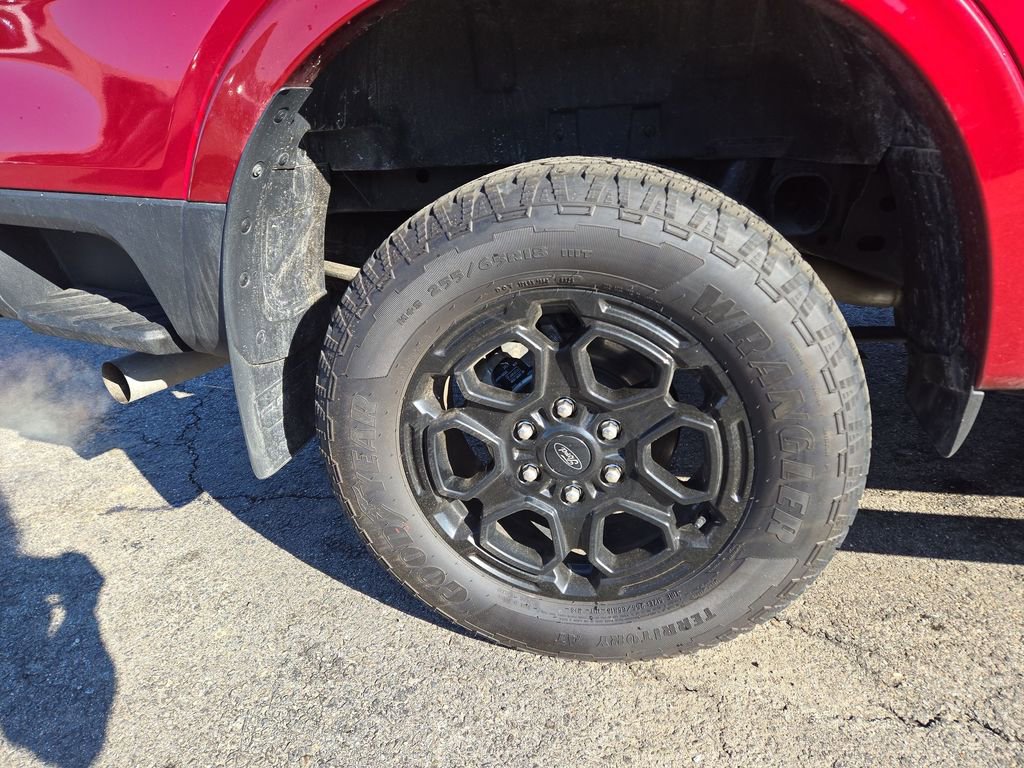 Certified 2025 Ford Ranger Lariat w/ FX4 Off-Road Package AWD/4WD image 2