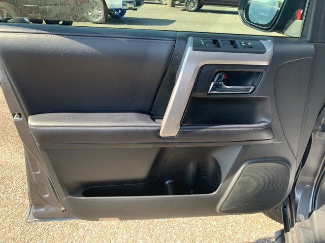 Used 2019 Toyota 4Runner SR5 Premium image 12