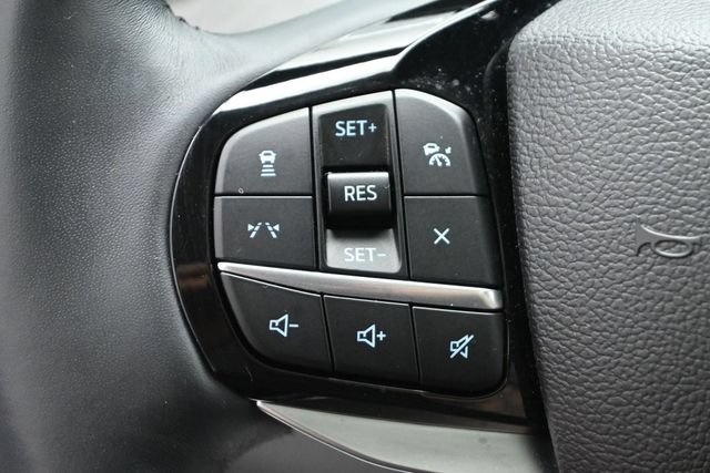 Certified 2025 Ford Explorer Platinum w/ Ultimate Package AWD/4WD image 12