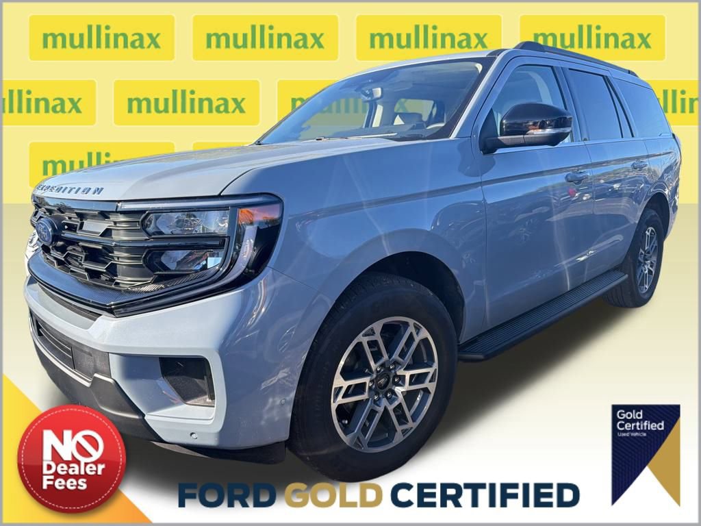 Certified 2025 Ford Expedition Active image 1