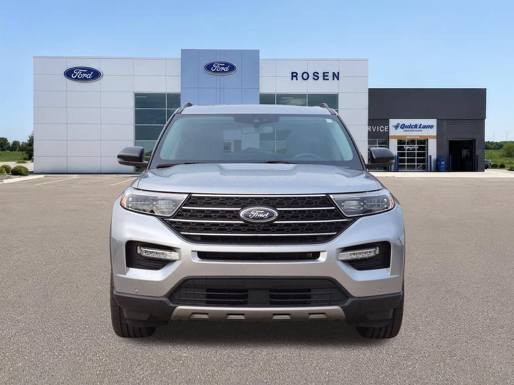 Certified 2023 Ford Explorer XLT w/ Equipment Group 202A AWD/4WD image 8