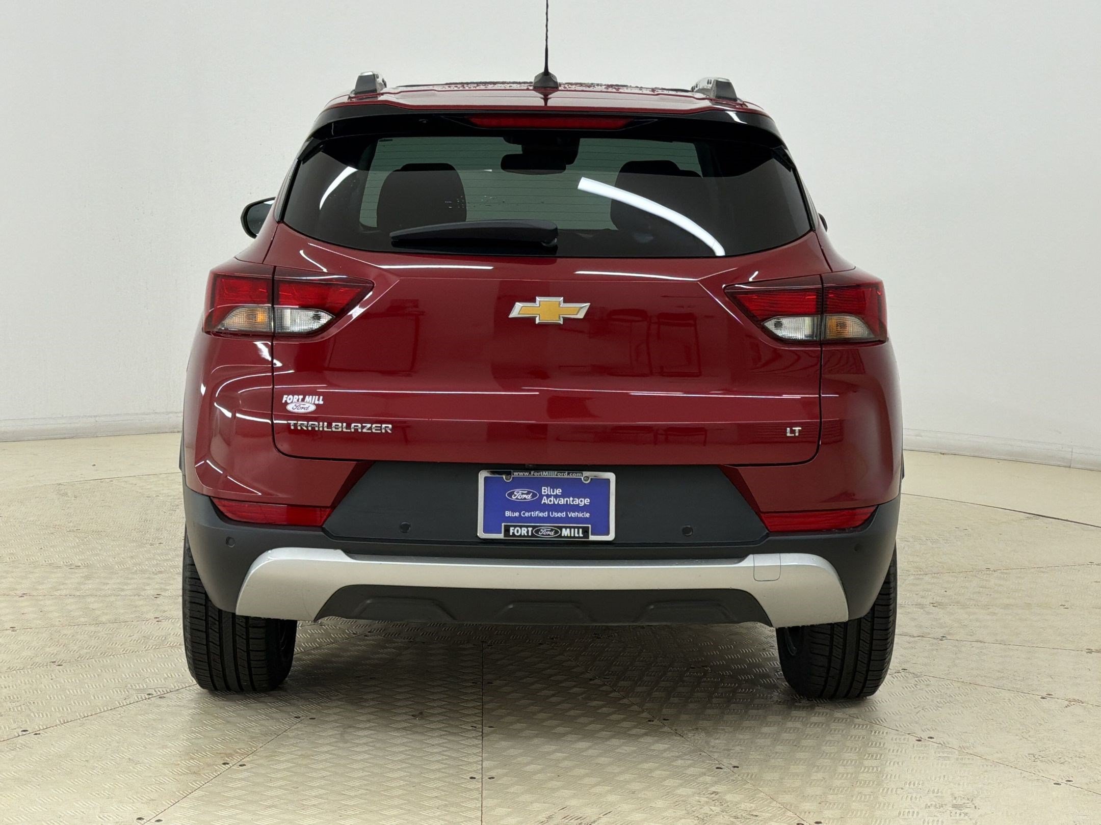 Used 2021 Chevrolet TrailBlazer LT w/ Sun and Liftgate Package FWD image 10