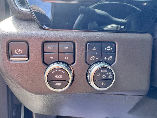 Used 2022 GMC Sierra 1500 SLT w/ SLT Premium Package AWD/4WD image 23