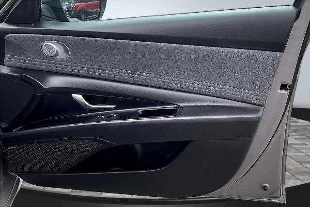 Used 2024 Hyundai Elantra Limited FWD image 24