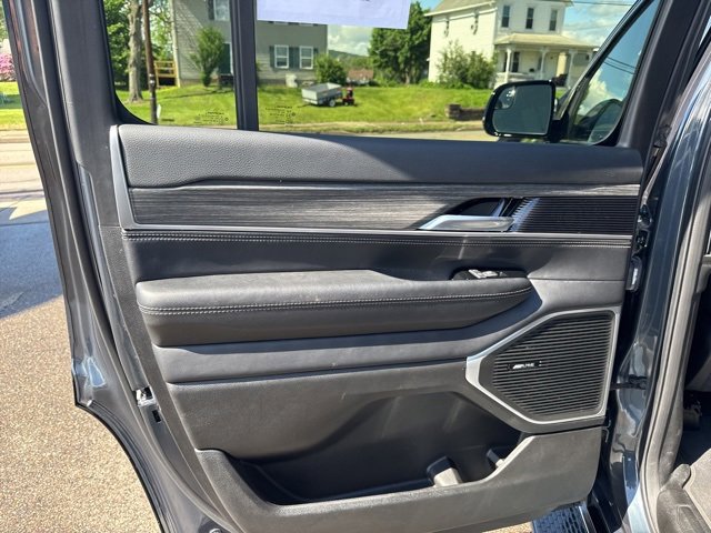 Used 2024 Jeep Wagoneer Series III image 53