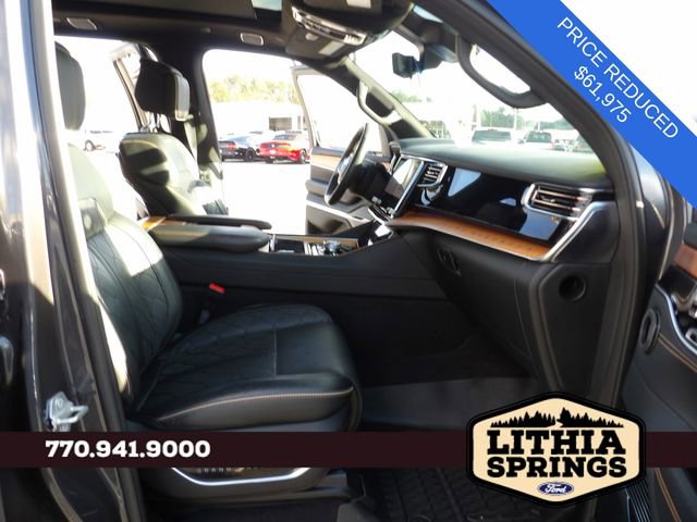 Used 2023 Jeep Grand Wagoneer Series III image 35
