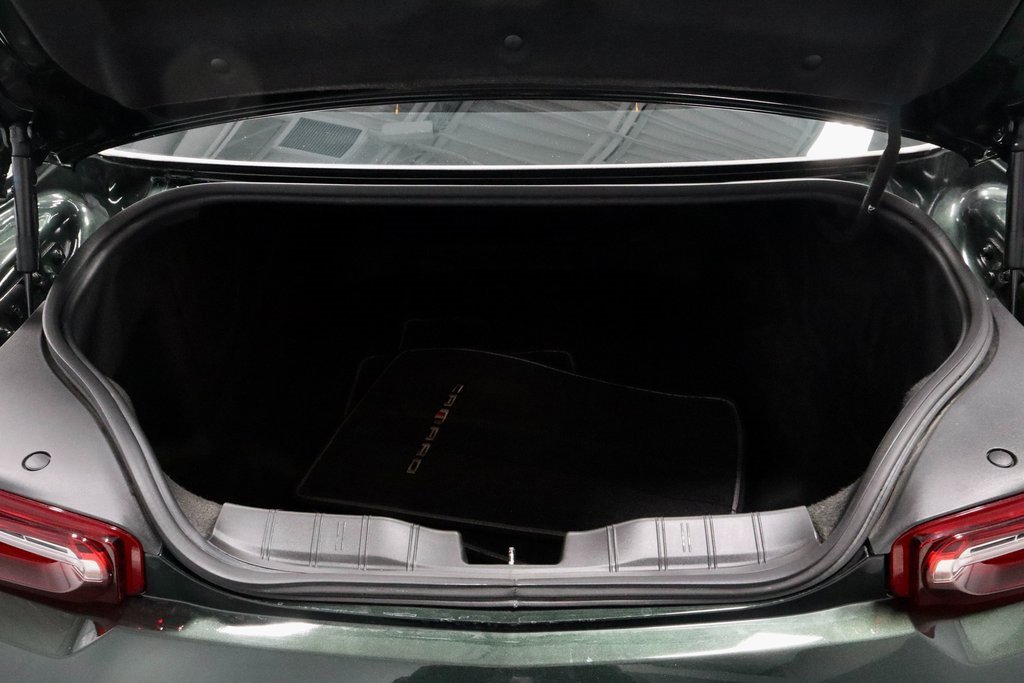 Used 2020 Chevrolet Camaro LT w/ Technology Package image 13