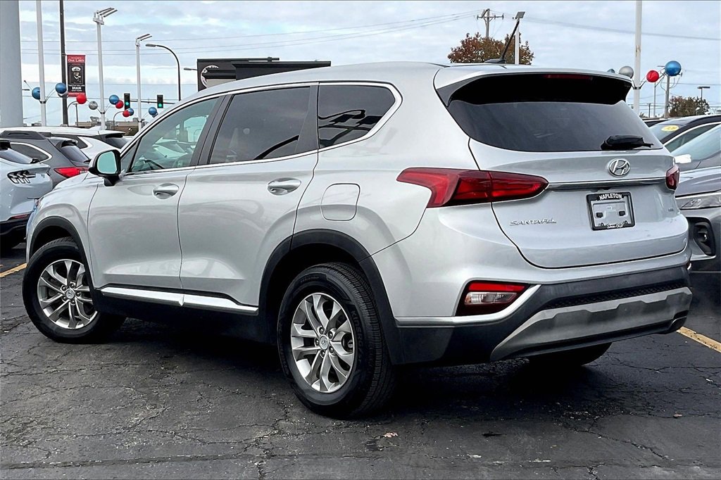 Used 2020 Hyundai Santa Fe SE image 10