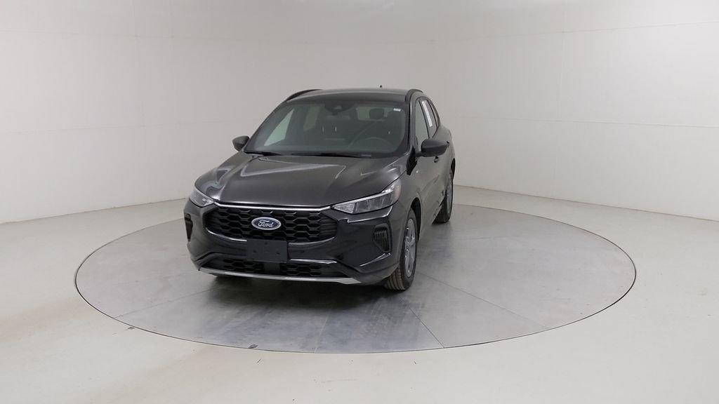 Certified 2024 Ford Escape ST-Line w/ Cold Weather Package FWD image 8