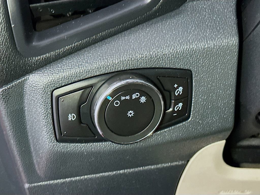 Certified 2018 Ford EcoSport SE image 13