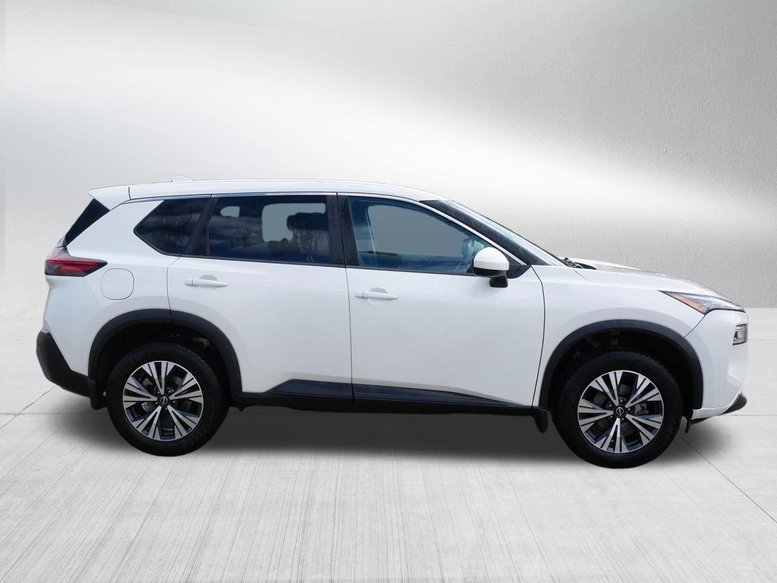 Used 2023 Nissan Rogue SV AWD/4WD image 8