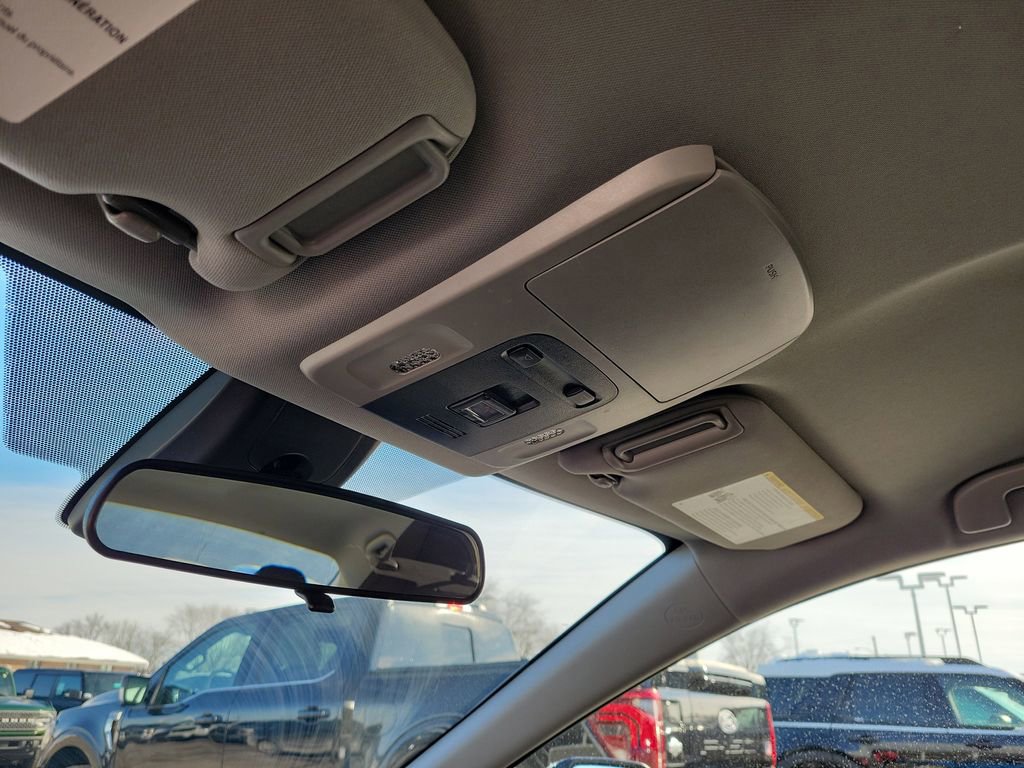 Used 2020 Toyota Camry LE image 30