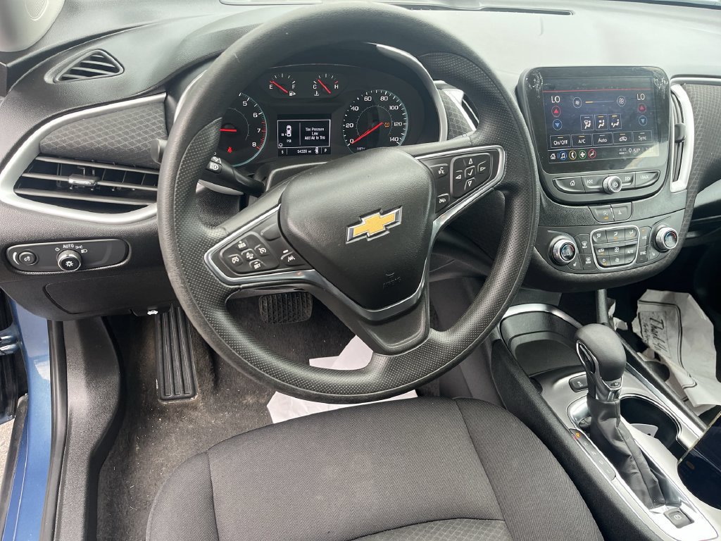 Used 2024 Chevrolet Malibu LT FWD image 7