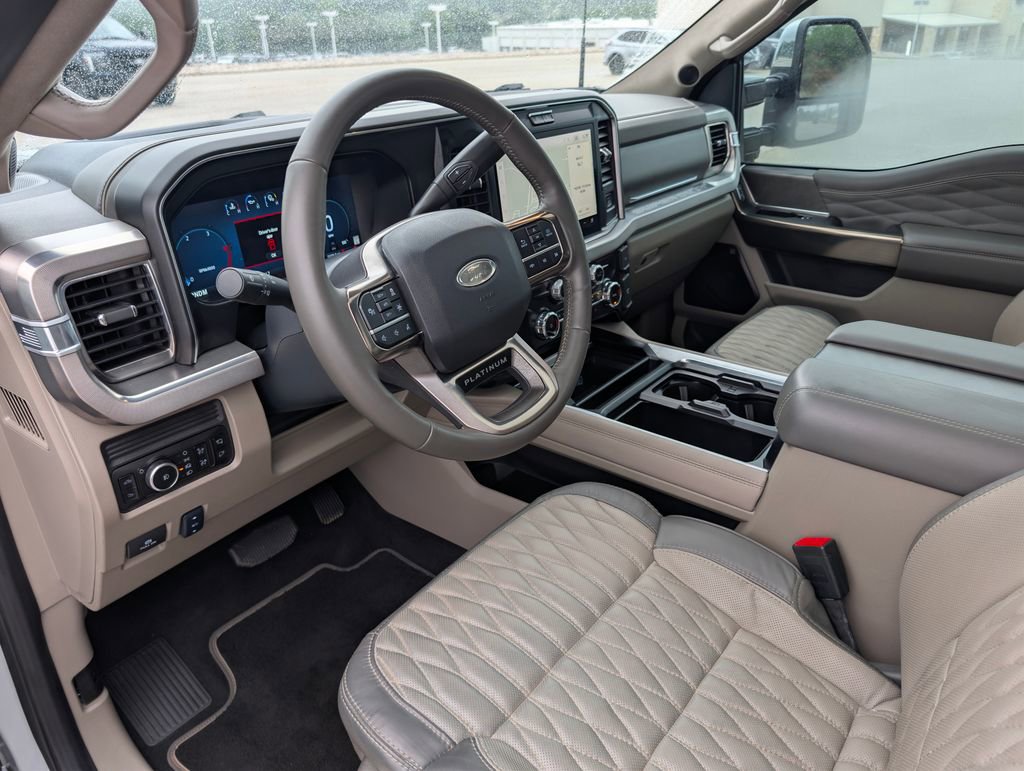 Certified 2025 Ford F350 Platinum w/ Platinum Plus Package AWD/4WD image 22