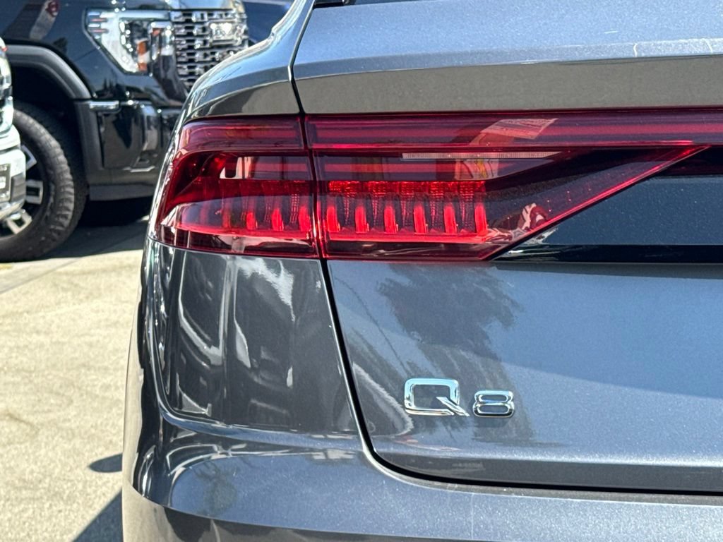 Used 2019 Audi Q8 Premium Plus AWD/4WD image 16