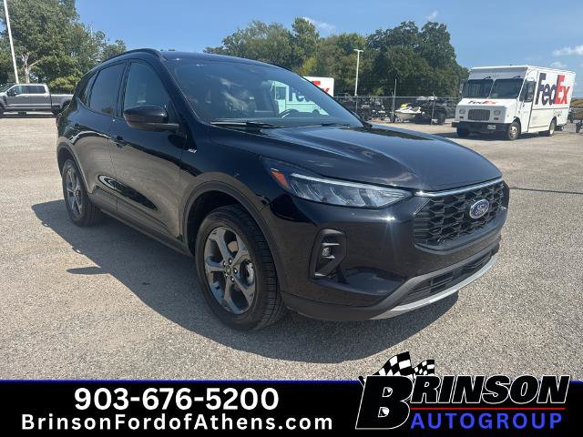 Certified 2025 Ford Escape ST-Line Select AWD/4WD image 3