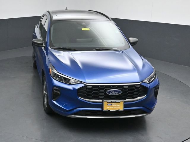 Certified 2023 Ford Escape ST-Line w/ Tech Pack #1 AWD/4WD image 42