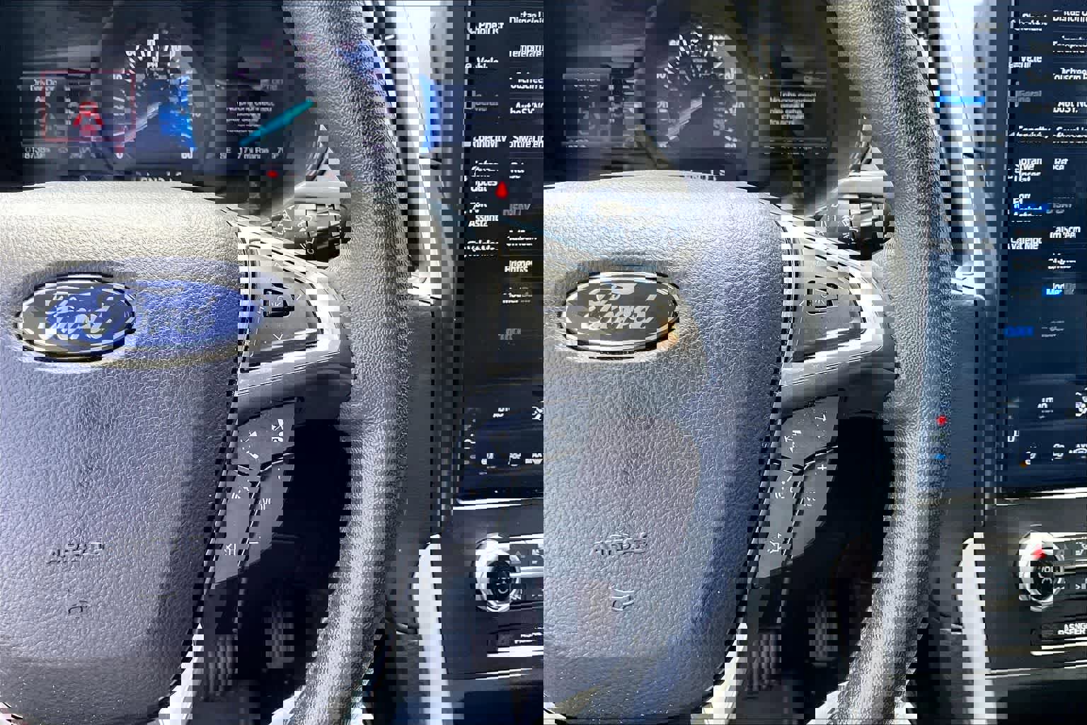 Certified 2024 Ford Edge SEL w/ Convenience Package image 25