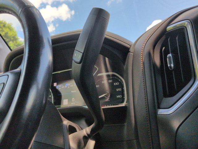 Used 2022 GMC Sierra 2500 AT4 w/ AT4 Premium Plus Package AWD/4WD image 27