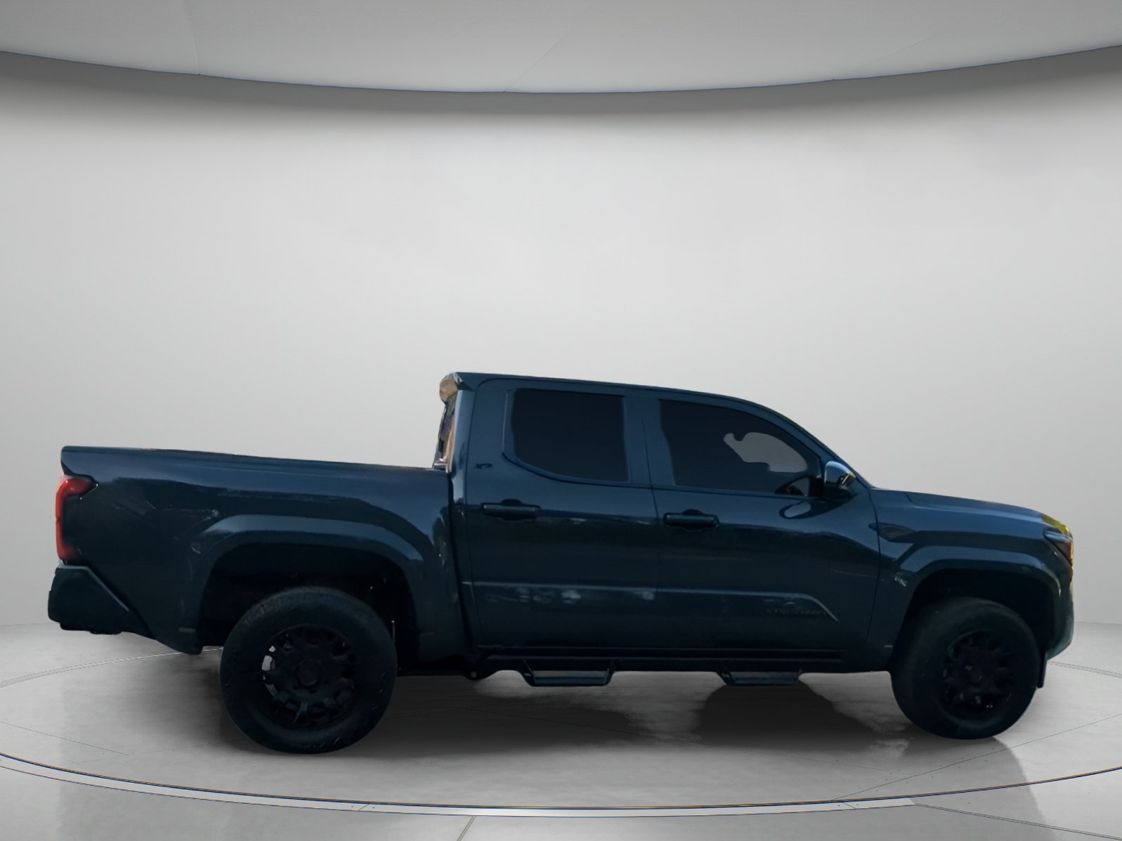 Used 2025 Toyota Tacoma SR5 AWD/4WD image 31