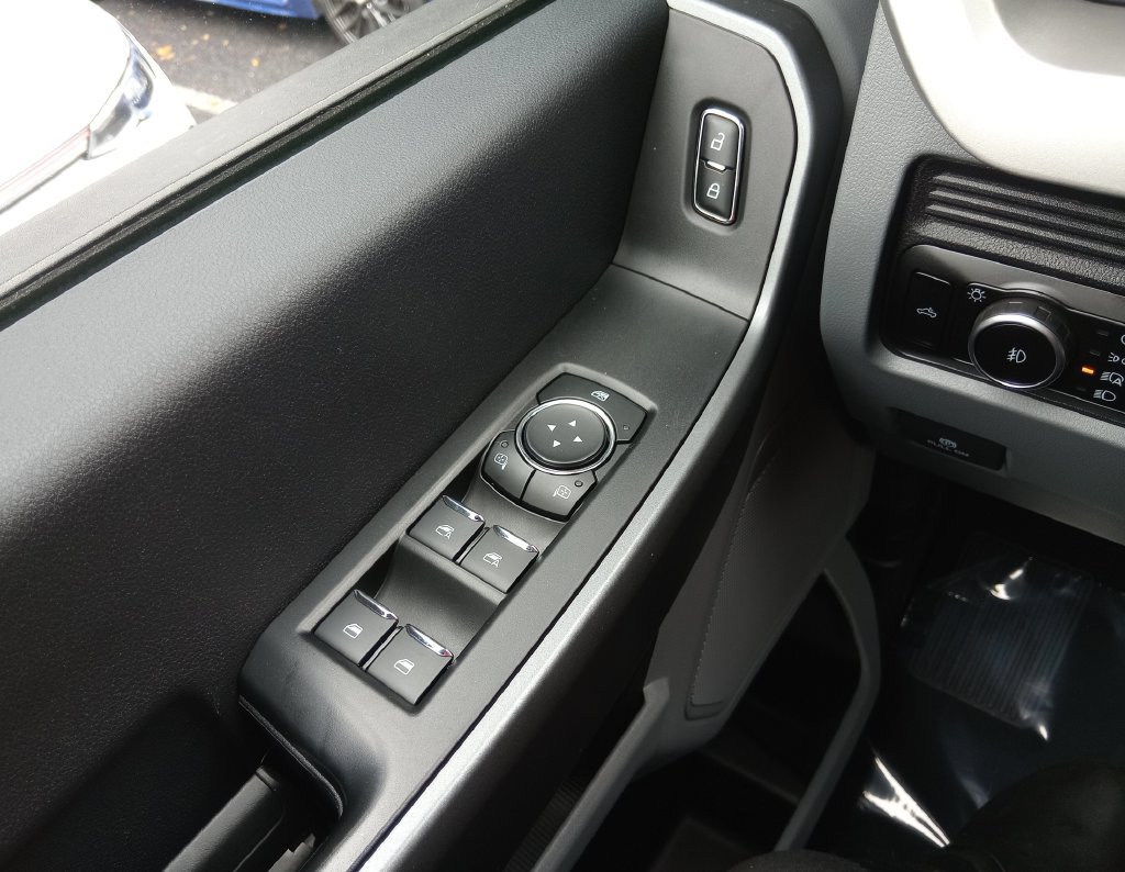 Certified 2025 Ford F350 XLT w/ Tremor Off-Road Package AWD/4WD image 18